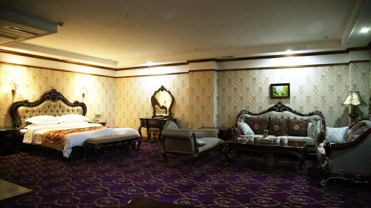 Nurlan Hotel Kachgar Extérieur photo