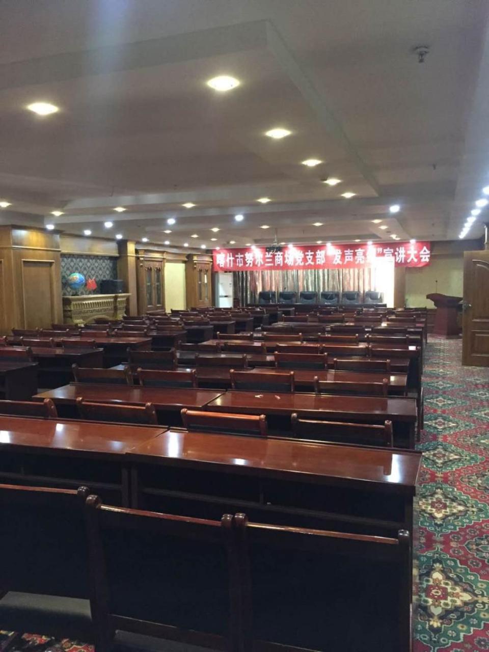 Nurlan Hotel Kachgar Extérieur photo