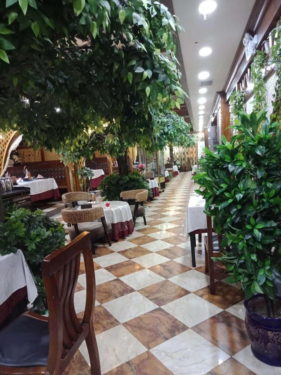 Nurlan Hotel Kachgar Extérieur photo